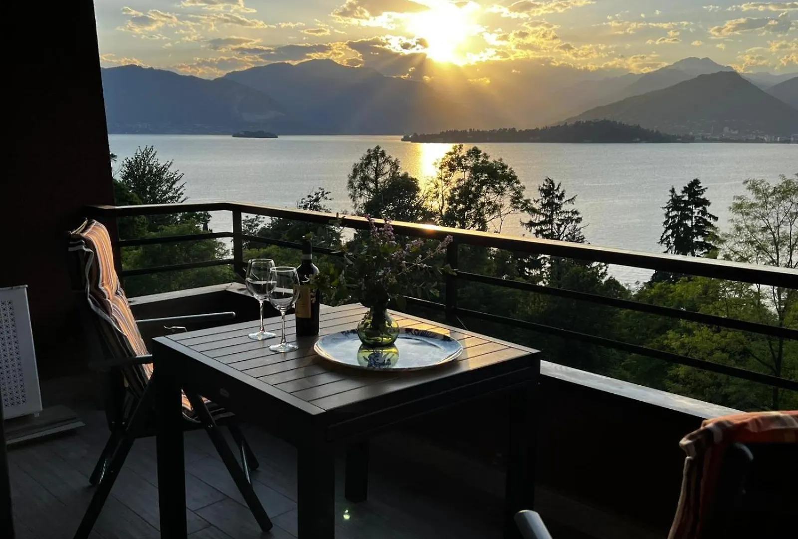 New Cozy Stay With Lakeview Cerro  0*, Cerro (Laveno-Mombello) Italie