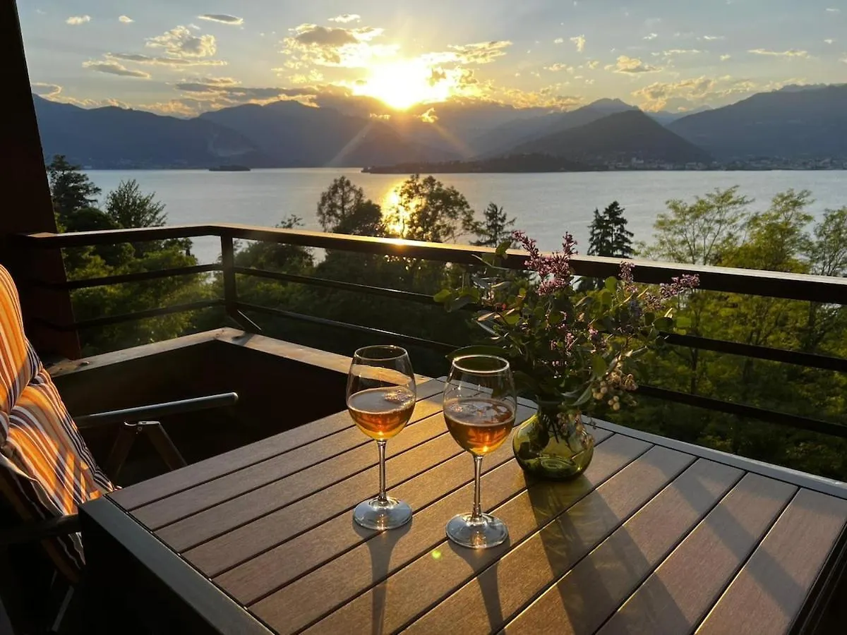 New Cozy Stay With Lakeview Cerro  Appartement