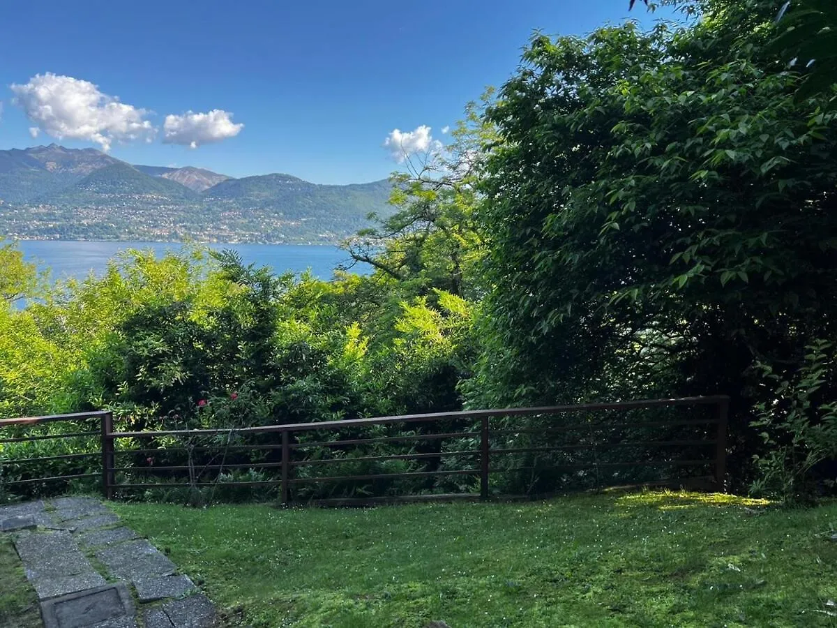 New Cozy Stay With Lakeview Cerro  Cerro (Laveno-Mombello)