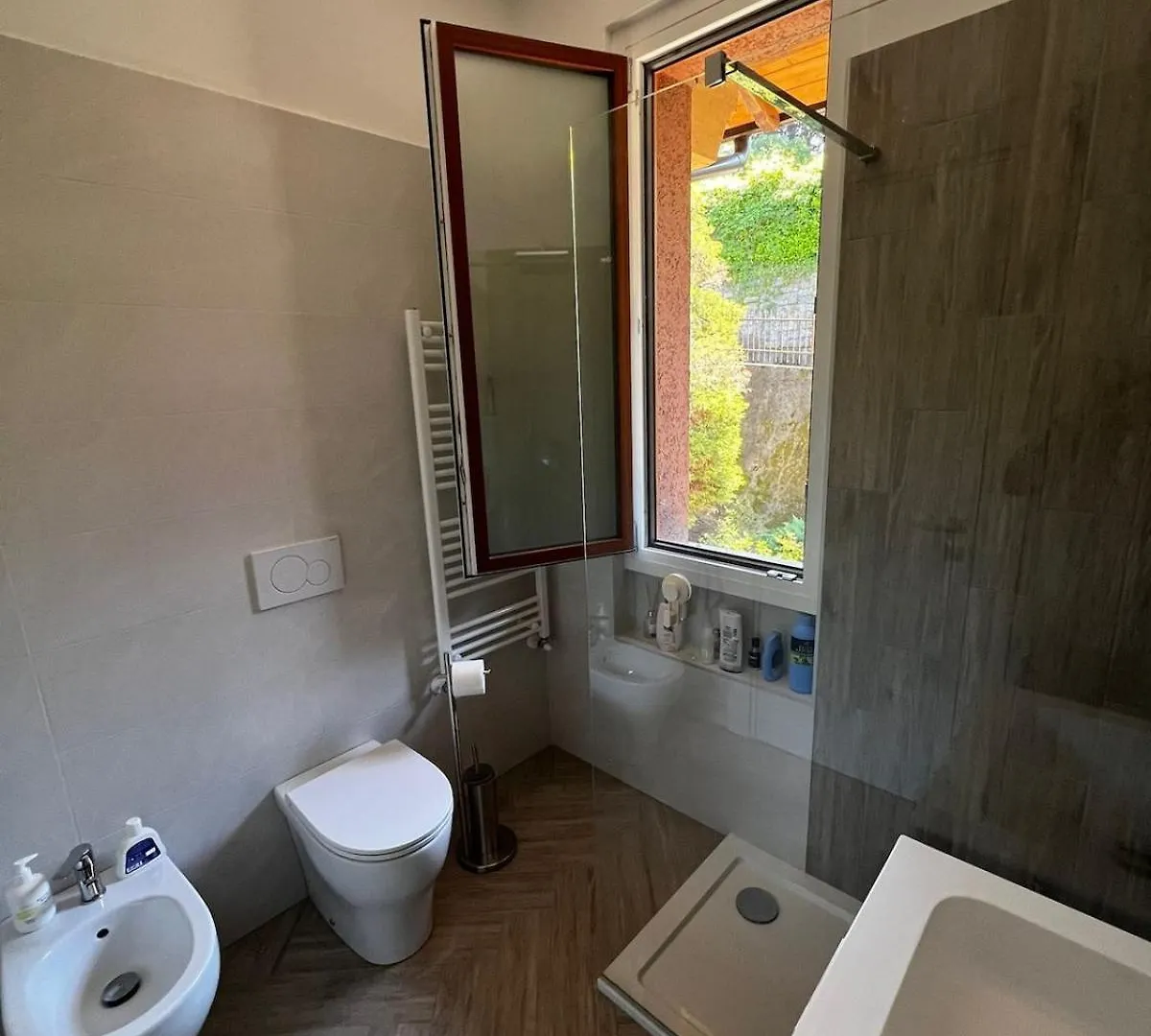 New Cozy Stay With Lakeview Cerro  Appartement Cerro (Laveno-Mombello)